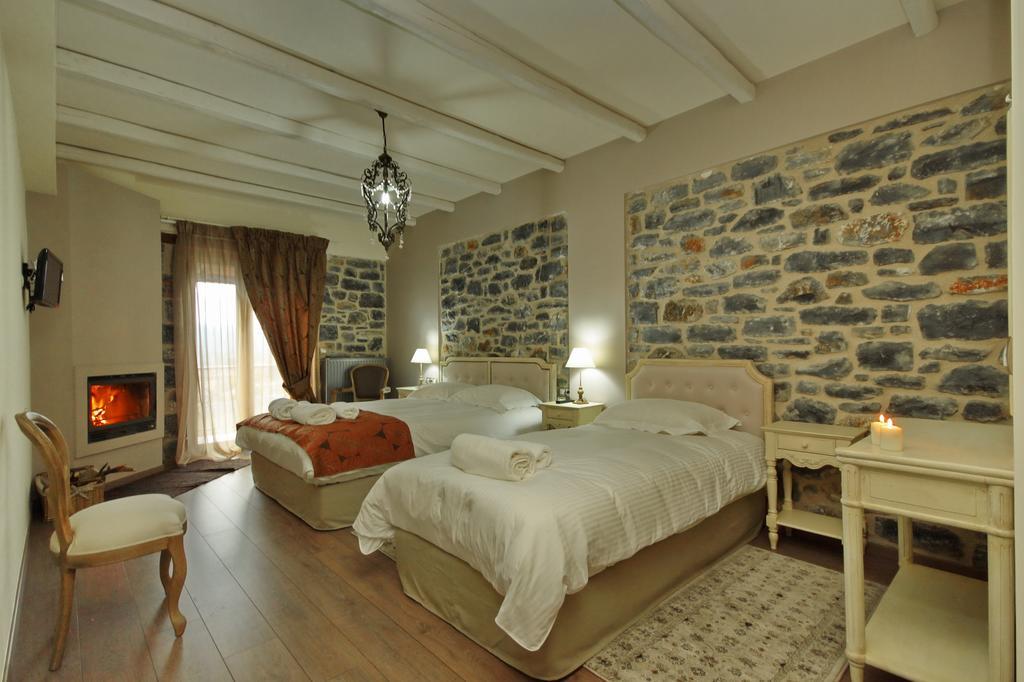 Thisoa Hotel Karkaloú Habitación foto
