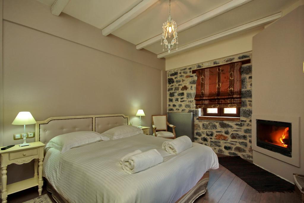 Thisoa Hotel Karkaloú Habitación foto
